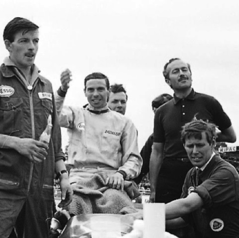 L'équipe gagant du GP de Grande Bretagne L'équipe gagant du GP de Grande Bretagne